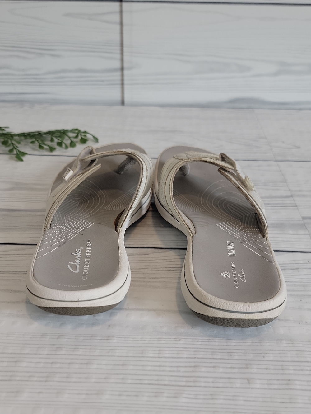 Clarks Breeze Sea Cloudsteppers Women's Sandal in White Size 6 - Picture 4 of 9